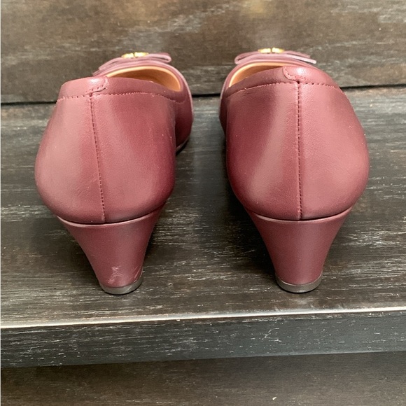 COLE HAAN Leather Wedge Bloodstone/ Burgundy Women’s Shoes size 38 B - Picture 4 of 7